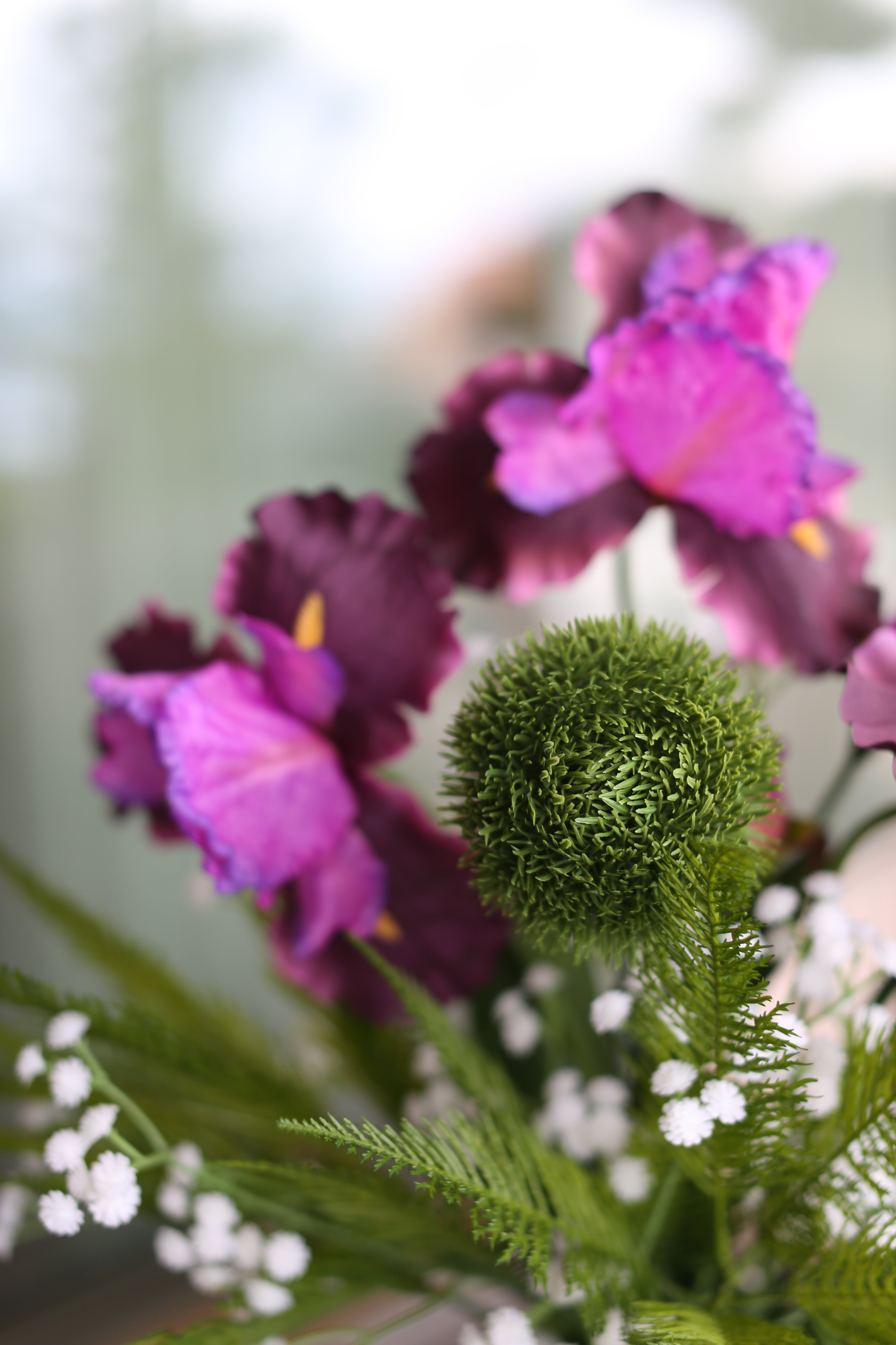 The Astoria Bouquet Magenta